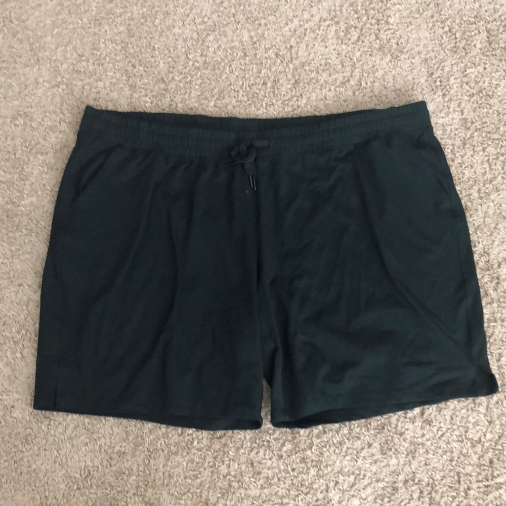 Mondetta Ladies Active Bermuda Short